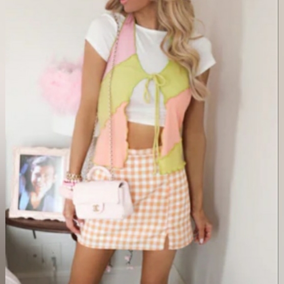 Lilliana Lime Tie Front Pink/Lime Halter top, sz M, NWT - Picture 2 of 3